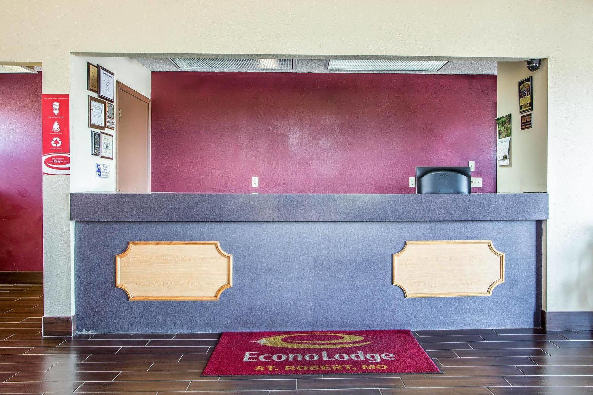 Econo Lodge Saint Robert Exterior photo